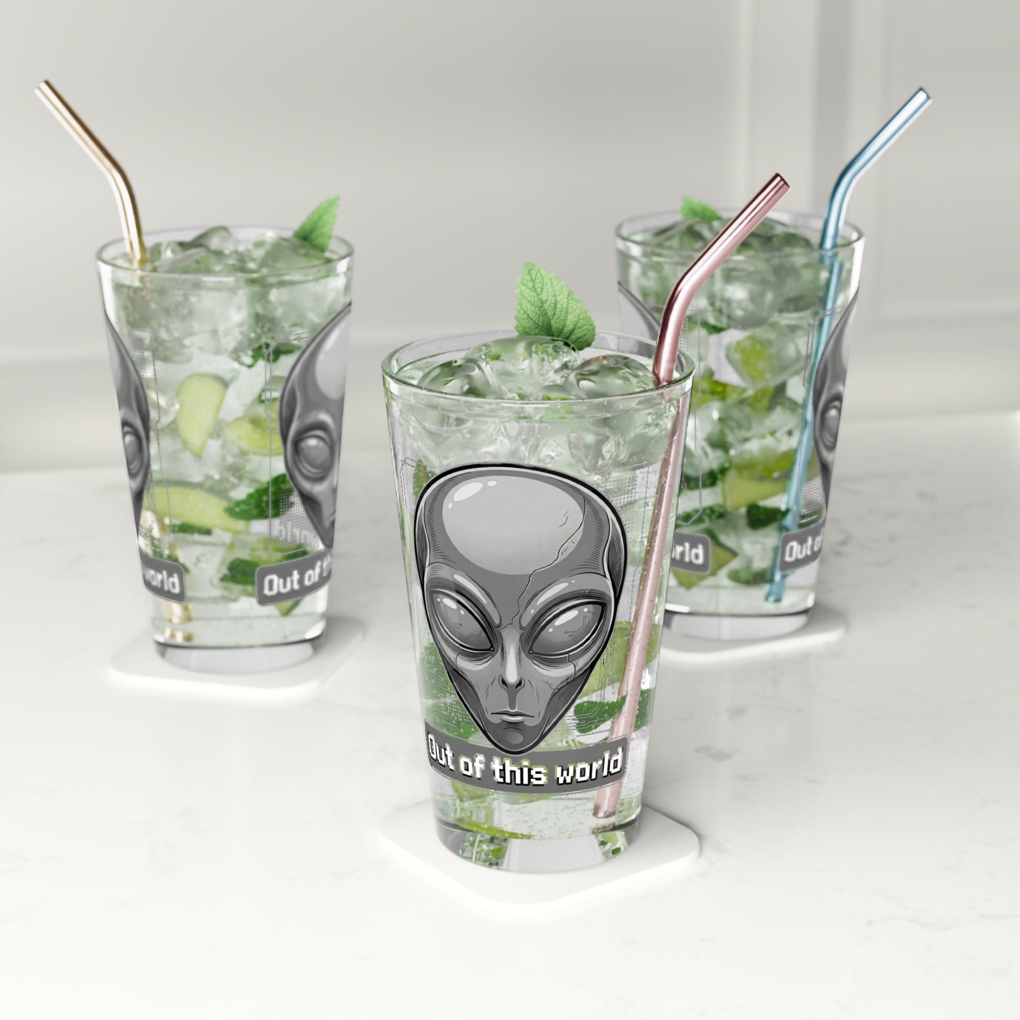 Alien Head Pint Glass (16 oz) — "Out of This World" Sci‑Fi Beer Glass